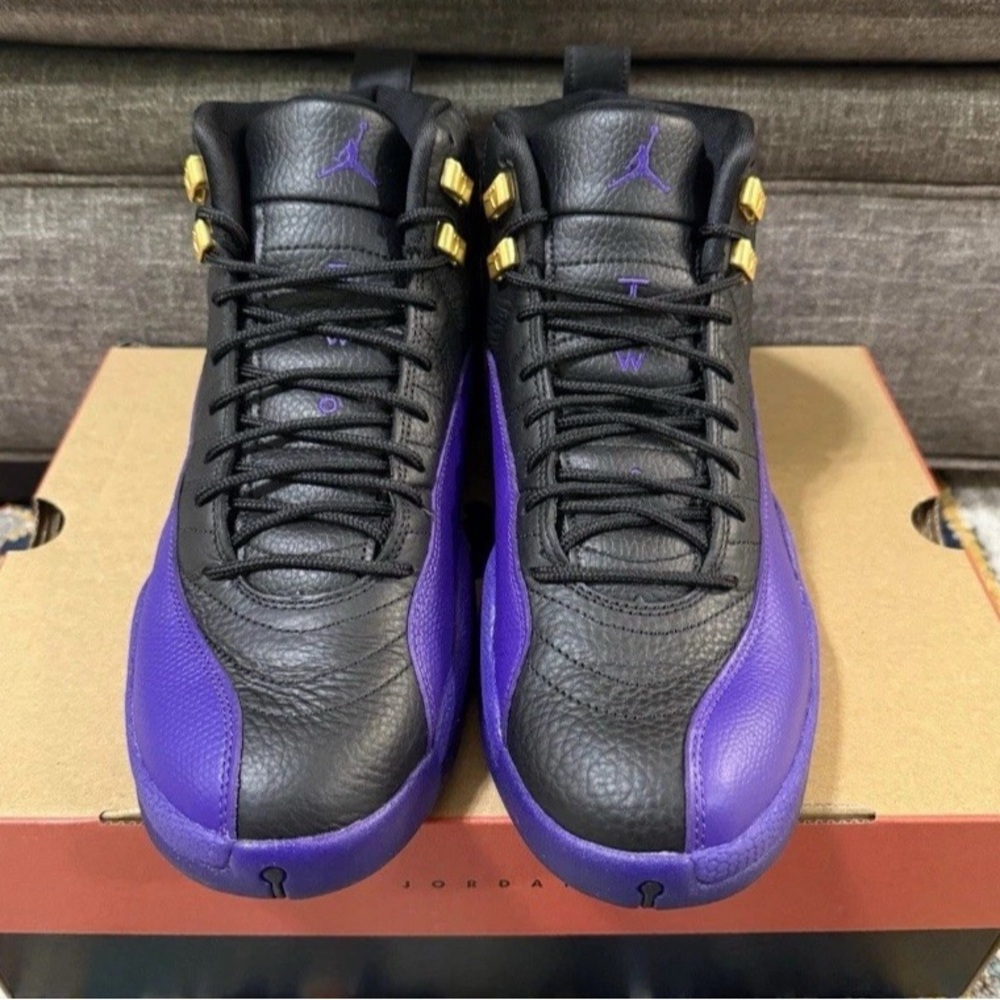 Jordan 12 Retro Field Purple
Size 11.5